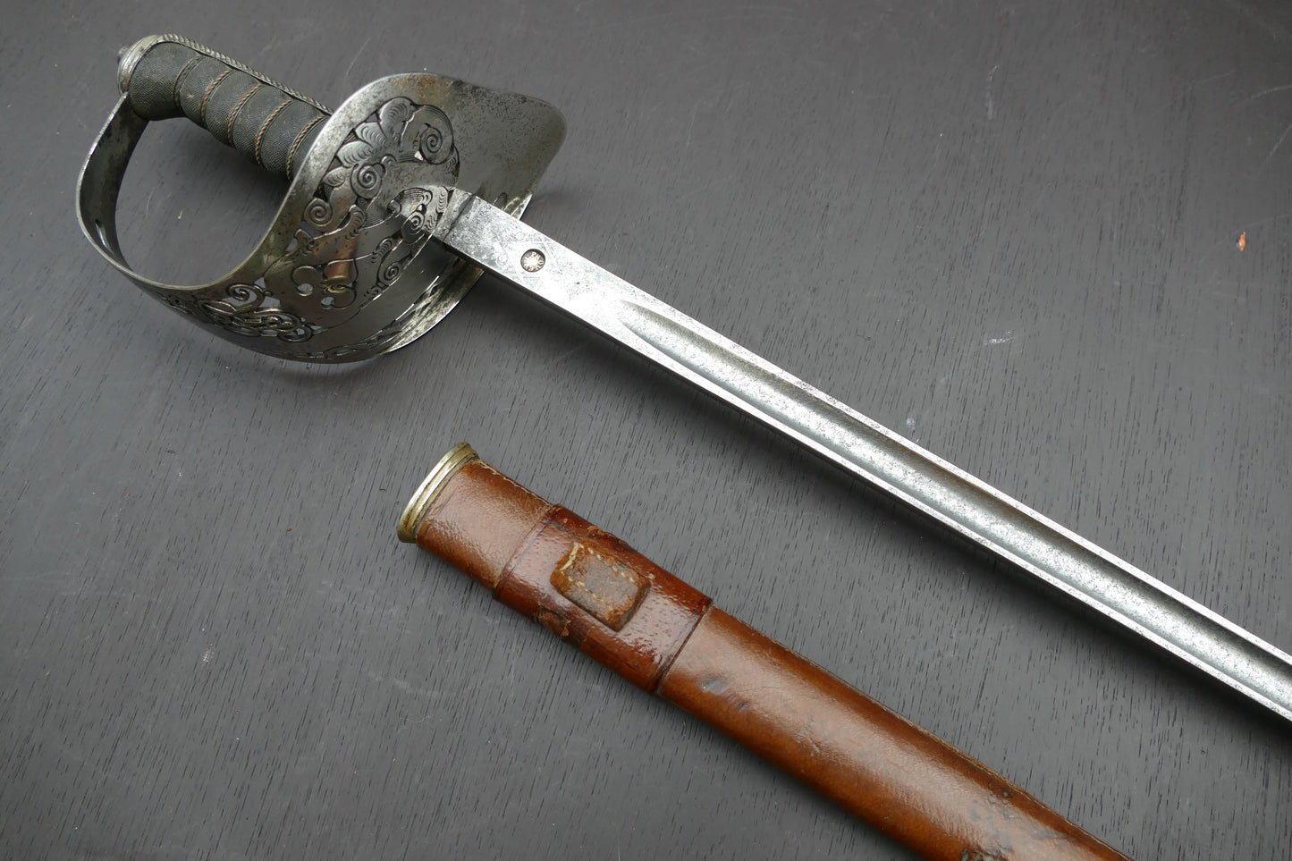 Antique British 1897 pattern Infantry Officers Piquet Sword. For sale