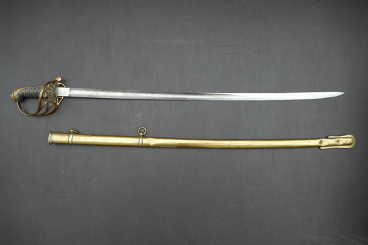 Antique 1845 Pattern Field Officers sword. Clan Robertson Coat of Arms. For sale